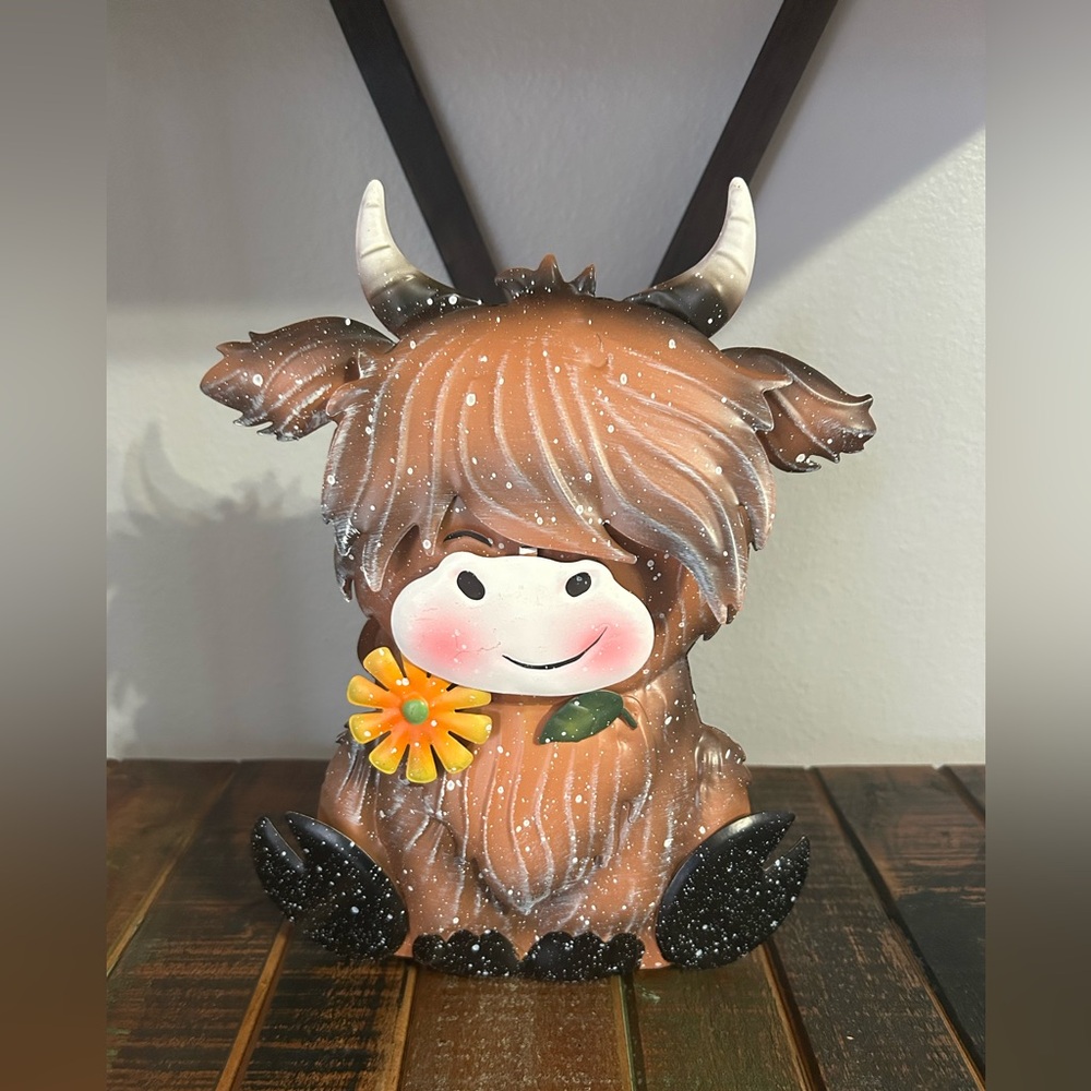 Hobby Lobby Whimsical Metal Highland Cow With Flower NEW